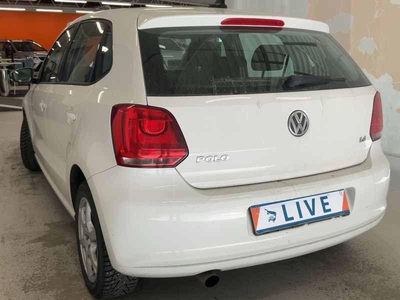 Volkswagen Polo 1.4 FSI Comfortline 2014 – снимка 6