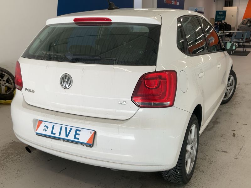 Volkswagen Polo 1.4 FSI Comfortline 2014 – снимка 8