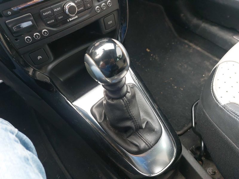 Citroen DS3 1.6 e-HDi SportChic 2014 – снимка 72