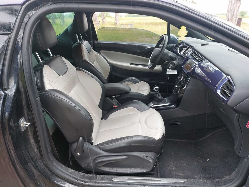 Citroen DS3 1.6 e-HDi SportChic 2014 – снимка 10