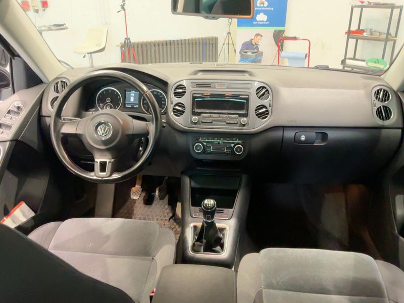 Volkswagen Tiguan 2.0 TSI Sport & Style 4Motion 2011 – снимка 18