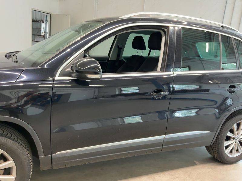 Volkswagen Tiguan 2.0 TSI Sport & Style 4Motion 2011 – снимка 4