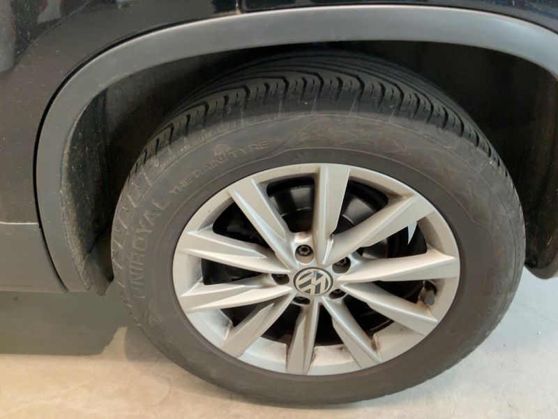 Volkswagen Tiguan 2.0 TSI Sport & Style 4Motion 2011 – снимка 5