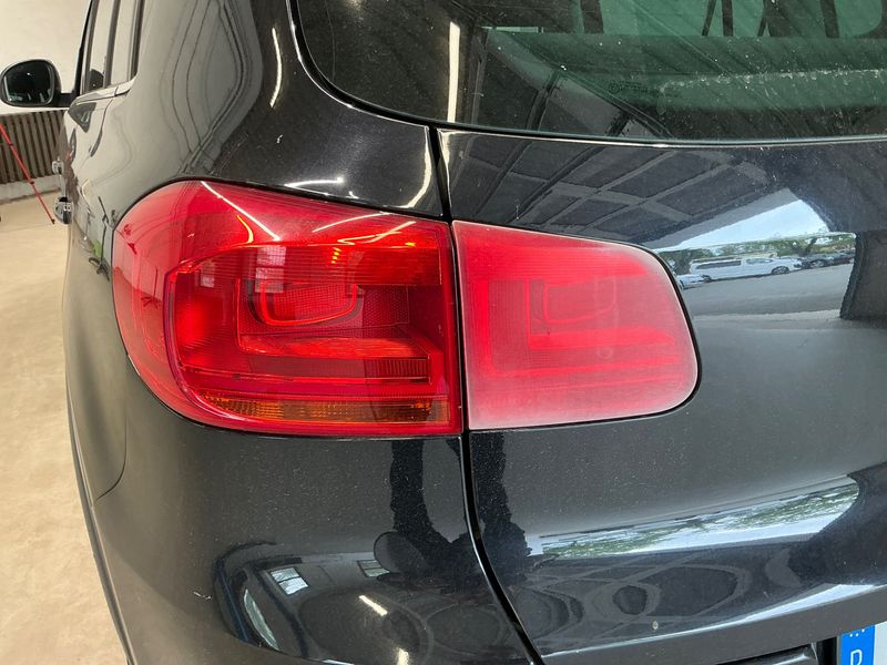 Volkswagen Tiguan 2.0 TSI Sport & Style 4Motion 2011 – снимка 41