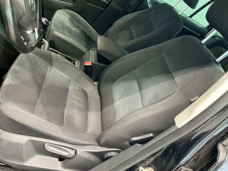 Volkswagen Tiguan 2.0 TSI Sport & Style 4Motion 2011 – снимка 34