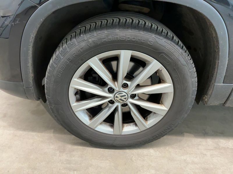 Volkswagen Tiguan 2.0 TSI Sport & Style 4Motion 2011 – снимка 3