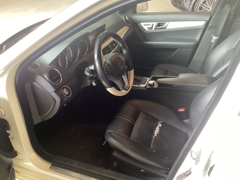 Mercedes-Benz C-Klasse C 300 CDI T 4Matic BlueEfficiency Avantgarde 2013 – снимка 16