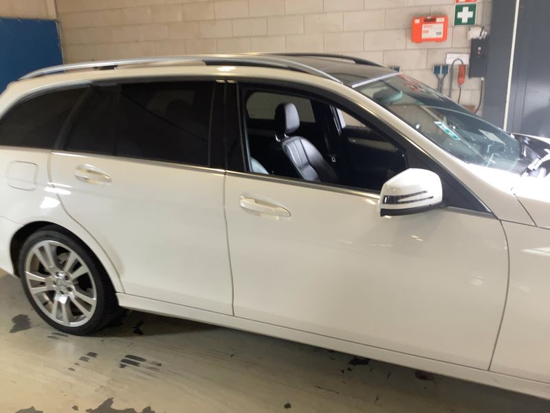Mercedes-Benz C-Klasse C 300 CDI T 4Matic BlueEfficiency Avantgarde 2013 – снимка 10
