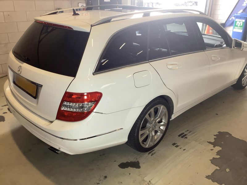 Mercedes-Benz C-Klasse C 300 CDI T 4Matic BlueEfficiency Avantgarde 2013 – снимка 8