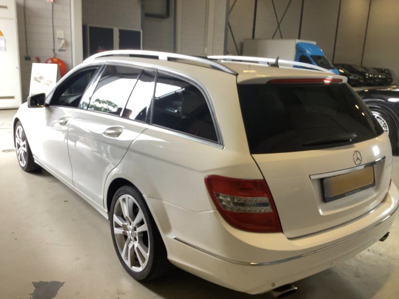 Mercedes-Benz C-Klasse C 300 CDI T 4Matic BlueEfficiency Avantgarde 2013 – снимка 6