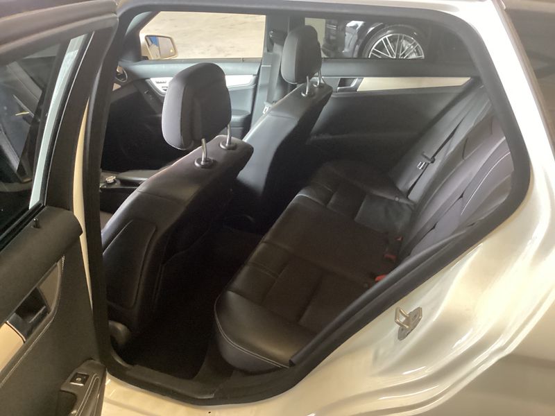Mercedes-Benz C-Klasse C 300 CDI T 4Matic BlueEfficiency Avantgarde 2013 – снимка 19