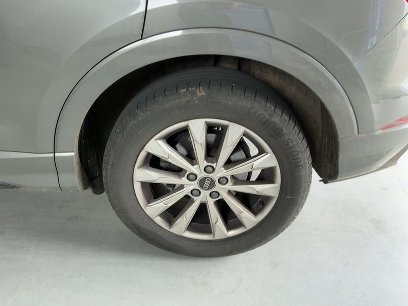 Audi Q3 35 TDI S line 2023 – снимка 5
