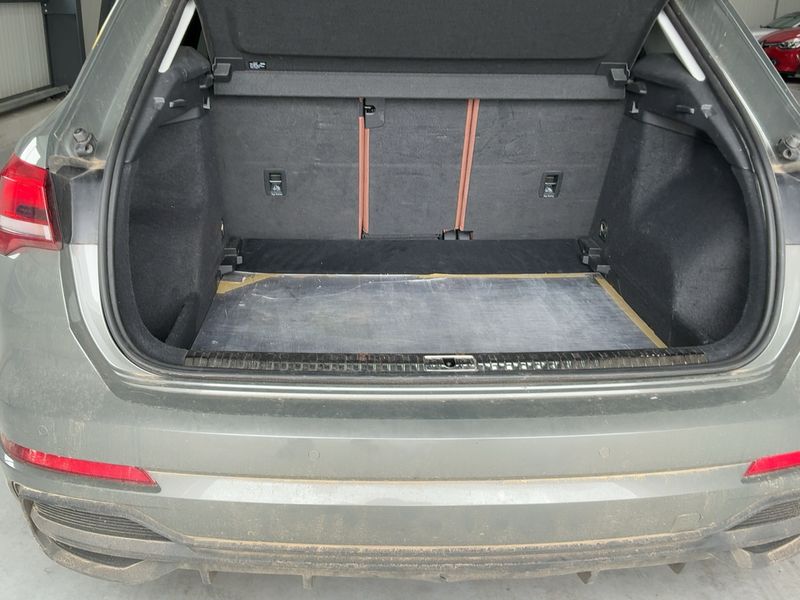 Audi Q3 35 TDI S line 2023 – снимка 15