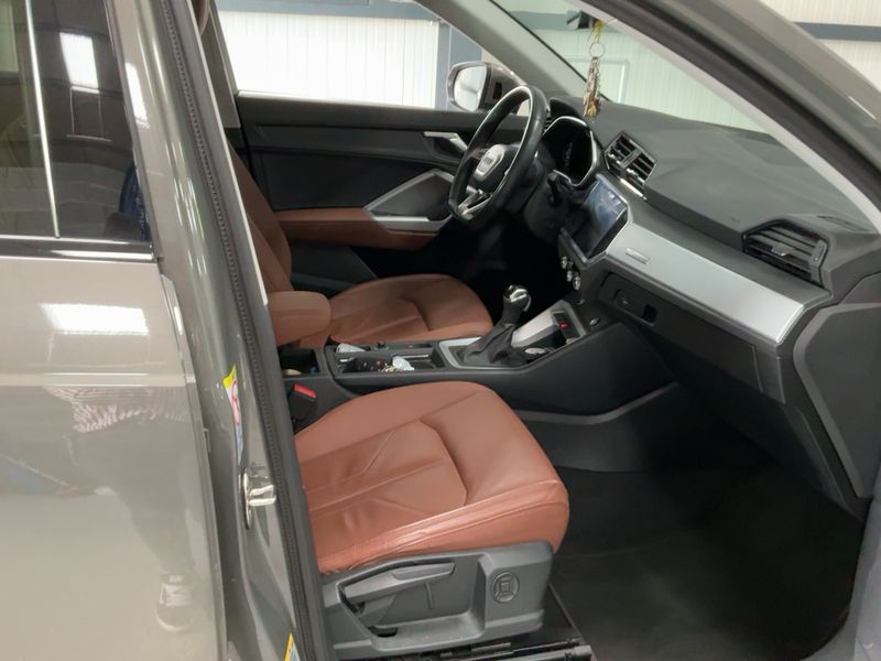 Audi Q3 35 TDI S line 2023 – снимка 16
