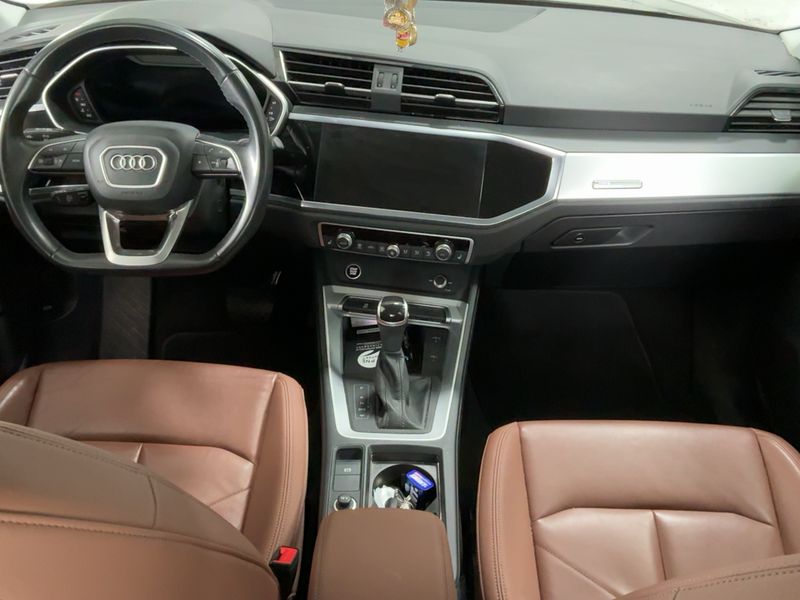 Audi Q3 35 TDI S line 2023 – снимка 17