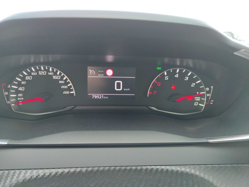 Peugeot 208 1.2 PureTech Style 2022 – снимка 12