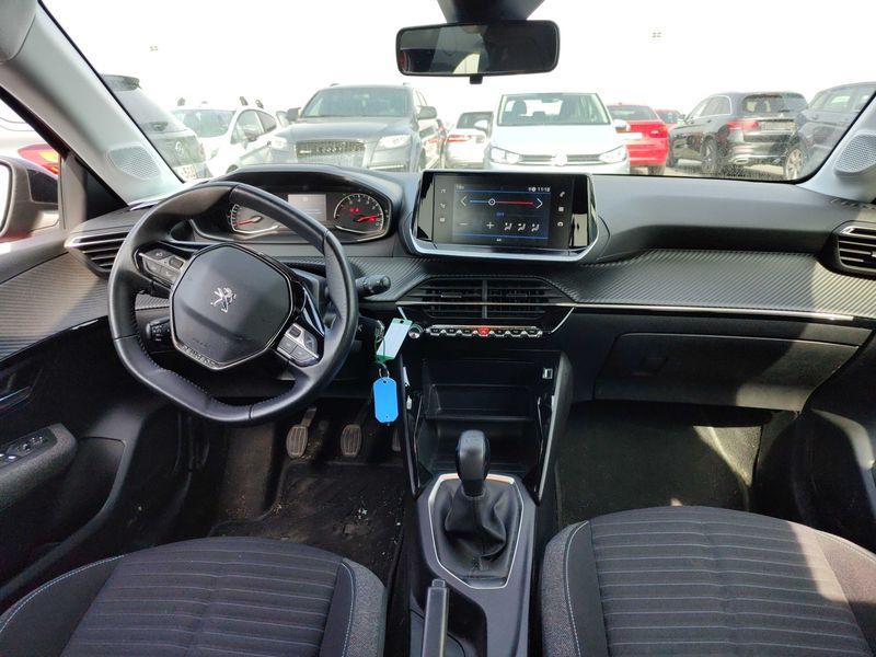 Peugeot 208 1.2 PureTech Style 2022 – снимка 11