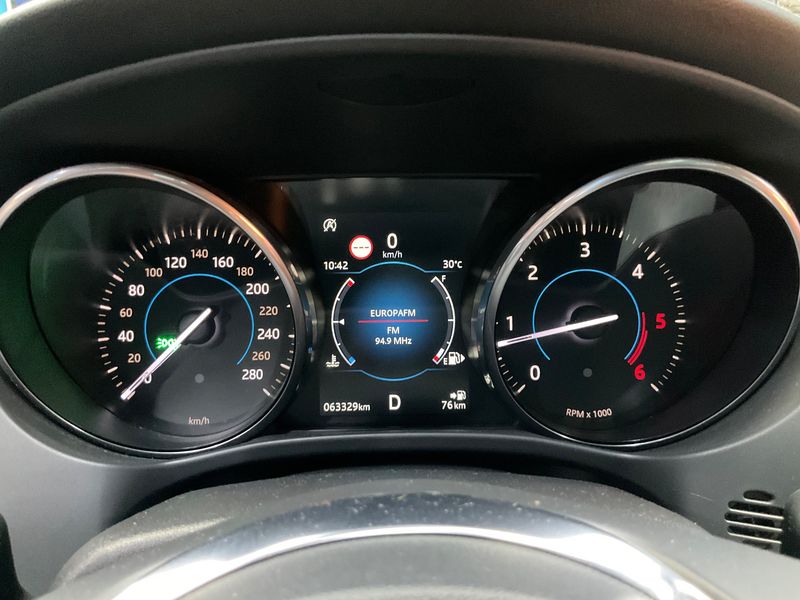 Jaguar F-Pace 25d R-Sport AWD 2018 – снимка 18