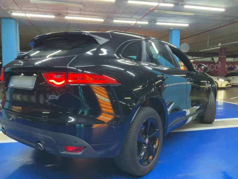 Jaguar F-Pace 25d R-Sport AWD 2018 – снимка 8