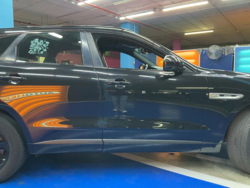 Jaguar F-Pace 25d R-Sport AWD 2018 – снимка 10