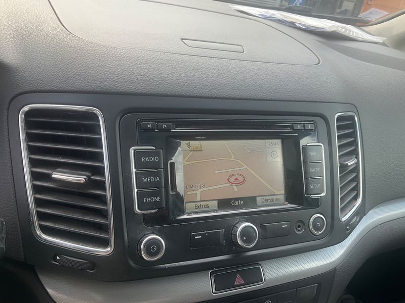 Volkswagen Sharan 2.0 TDI Comfortline BlueMotion Tech 2012 – снимка 27