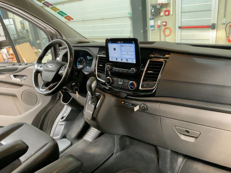 Ford Tourneo Custom 2.0 TDCi 320 L1 Tourneo Sport 2019 – снимка 18