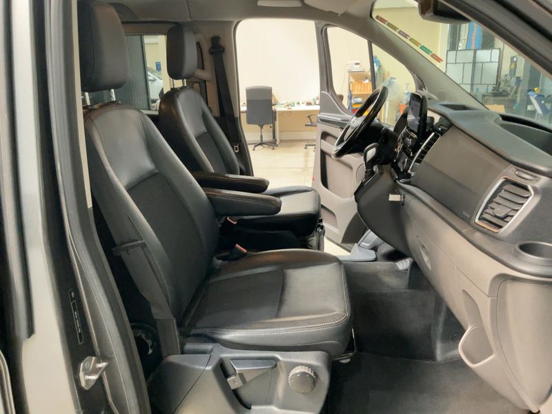Ford Tourneo Custom 2.0 TDCi 320 L1 Tourneo Sport 2019 – снимка 17