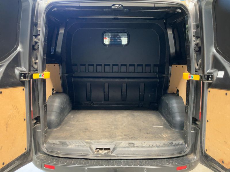 Ford Tourneo Custom 2.0 TDCi 320 L1 Tourneo Sport 2019 – снимка 16