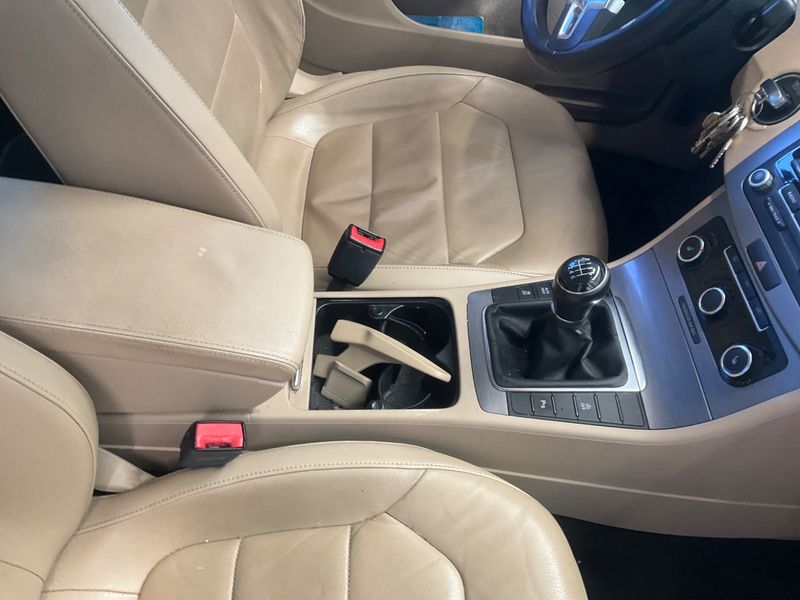 Volkswagen Passat 2.0 TDI Comfortline BlueMotion Tech 2013 – снимка 48
