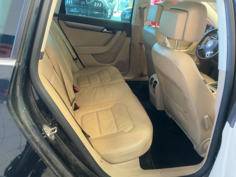 Volkswagen Passat 2.0 TDI Comfortline BlueMotion Tech 2013 – снимка 20