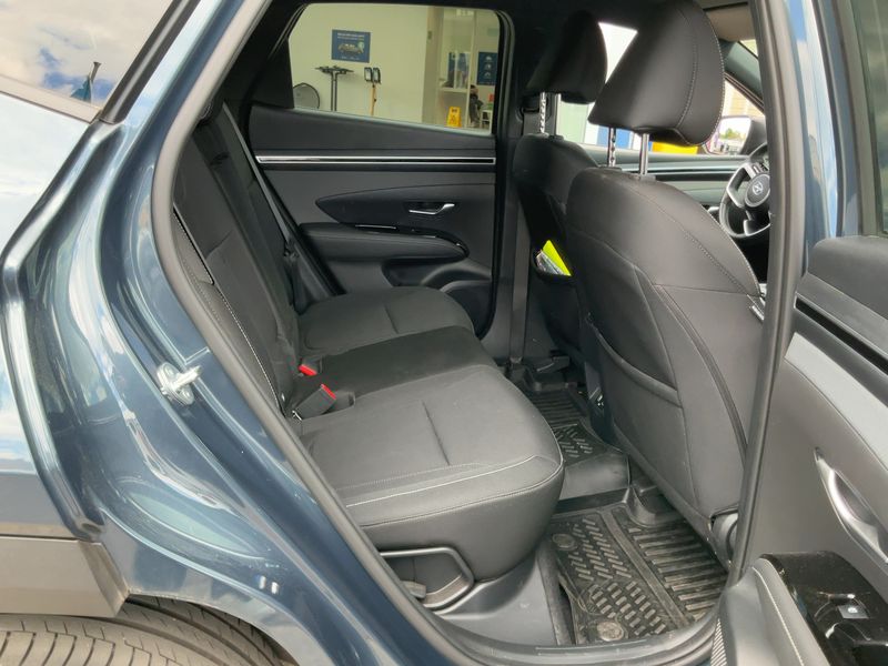 Hyundai Tucson 1.6 T-GDI Mild-Hybrid Blackline 4WD 2023 – снимка 19