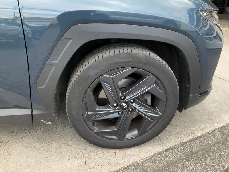 Hyundai Tucson 1.6 T-GDI Mild-Hybrid Blackline 4WD 2023 – снимка 11