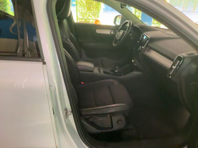 Volvo XC40 2.0 D3 Business Plus AWD 2019 – снимка 16