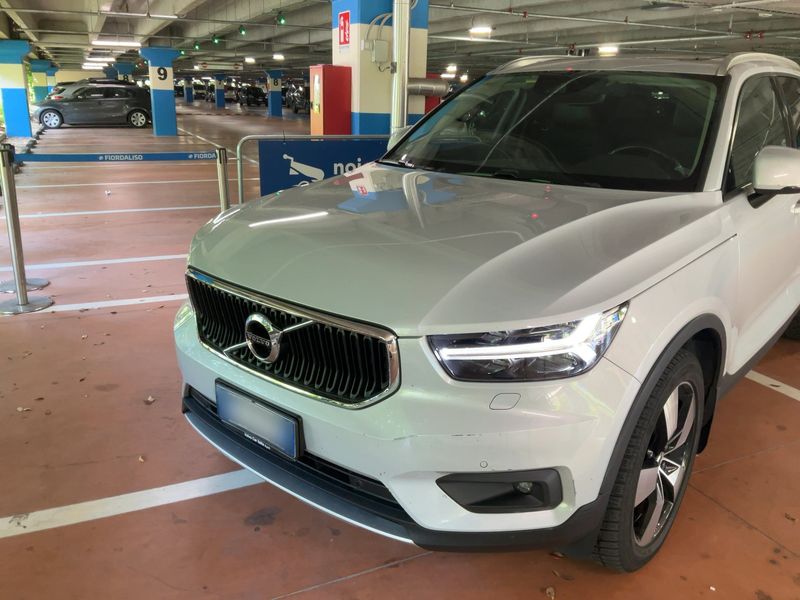 Volvo XC40 2.0 D3 Business Plus AWD 2019 – снимка 2