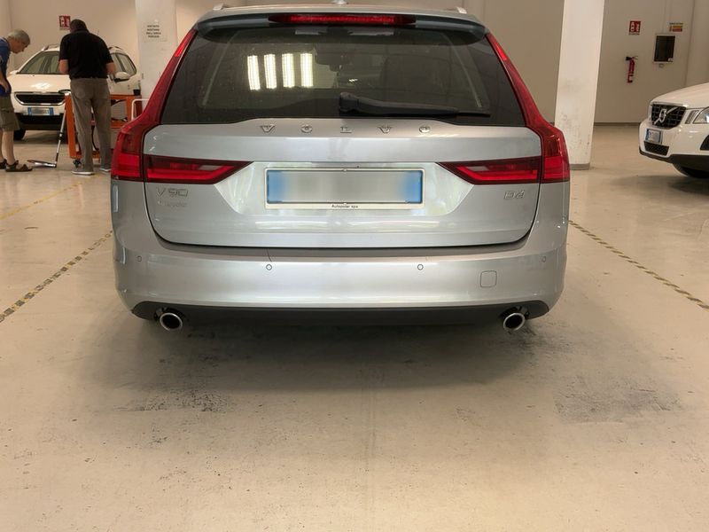 Volvo V90 2.0 D4 Momentum 2017 – снимка 7