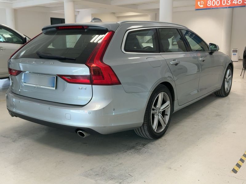 Volvo V90 2.0 D4 Momentum 2017 – снимка 8