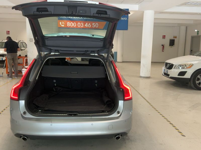 Volvo V90 2.0 D4 Momentum 2017 – снимка 15