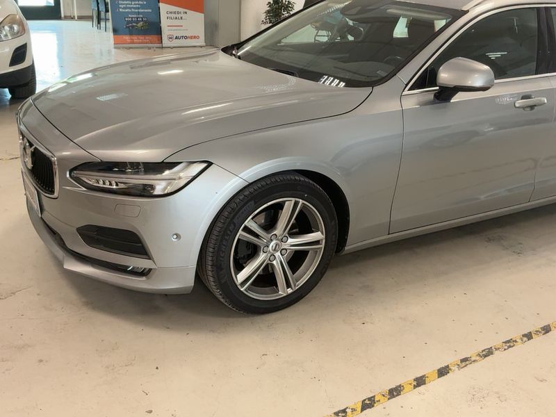 Volvo V90 2.0 D4 Momentum 2017 – снимка 2