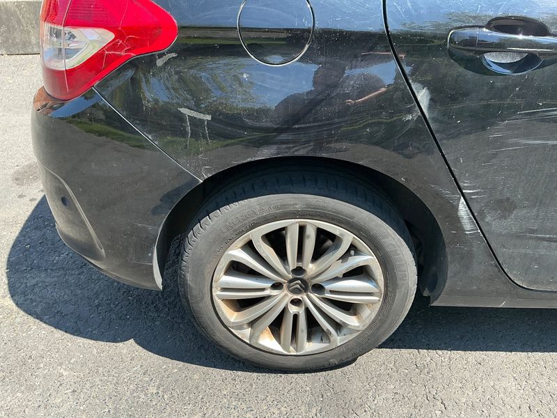 Citroen C4 1.6 HDi Exclusive 2014 – снимка 23