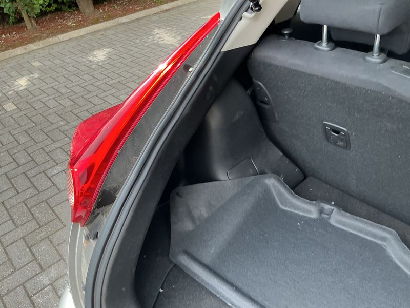 Nissan Juke 1.6 Acenta 2013 – снимка 29