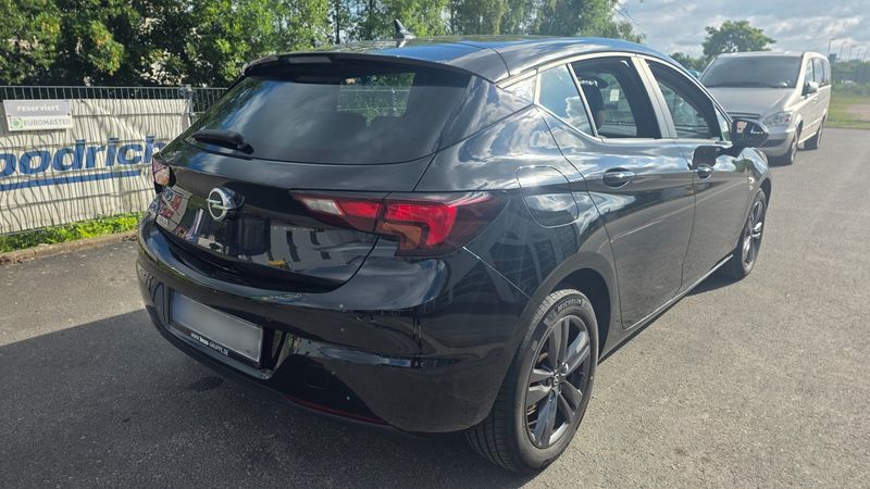 Opel Astra 1.4 SIDI Turbo 120 Jahre Start/Stop 2019 – снимка 8