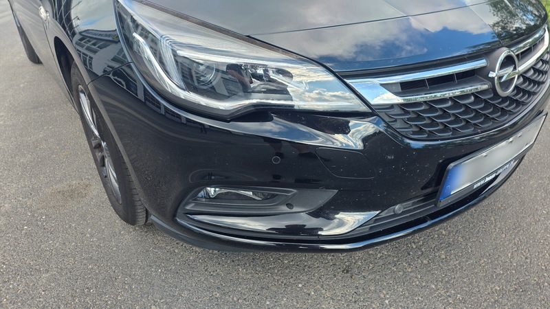 Opel Astra 1.4 SIDI Turbo 120 Jahre Start/Stop 2019 – снимка 37