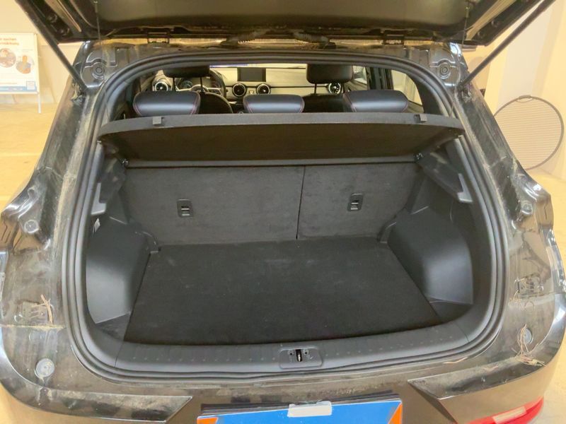 Ssangyong Tivoli 1.5 Black Line 4x2 2023 – снимка 15