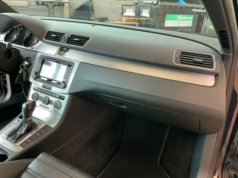 Volkswagen Passat 2.0 TDI Highline 4Motion BlueMotion Tech 2012 – снимка 33