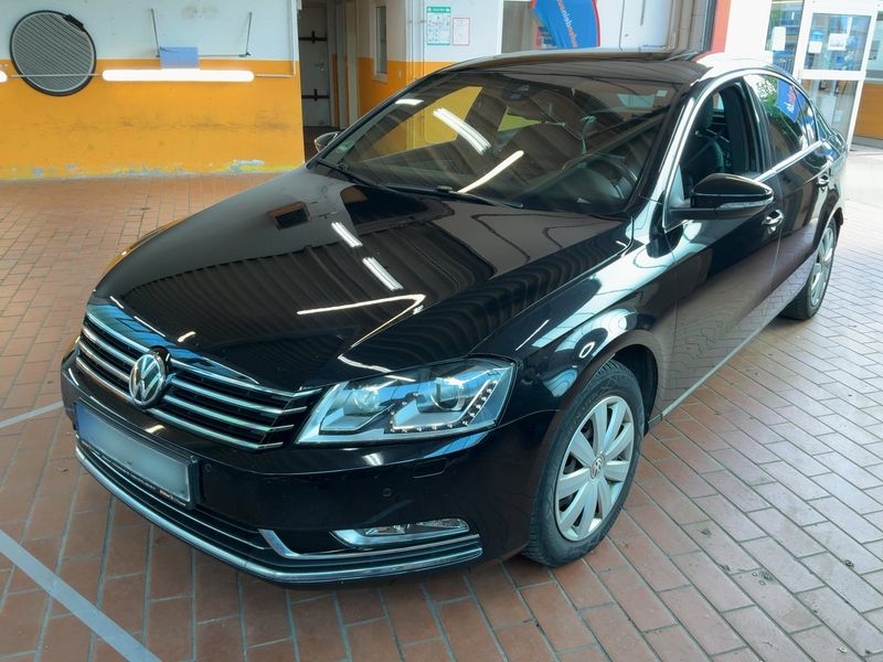 Volkswagen Passat 2.0 TDI Highline 4Motion BlueMotion Tech 2012