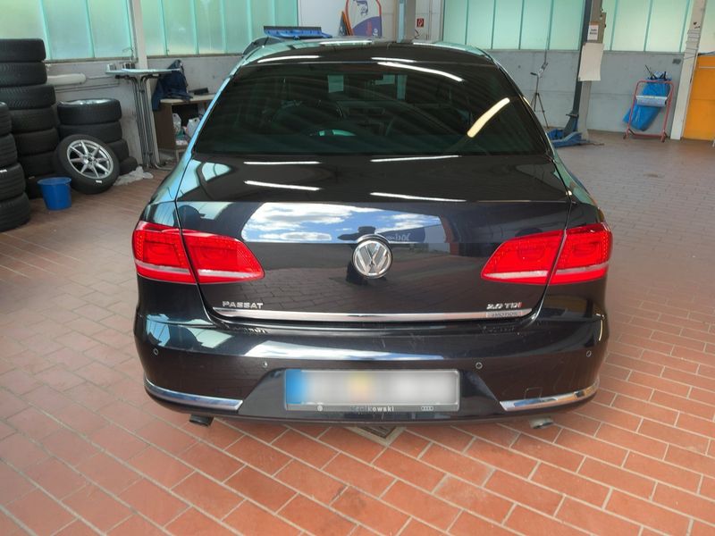 Volkswagen Passat 2.0 TDI Highline 4Motion BlueMotion Tech 2012 – снимка 5