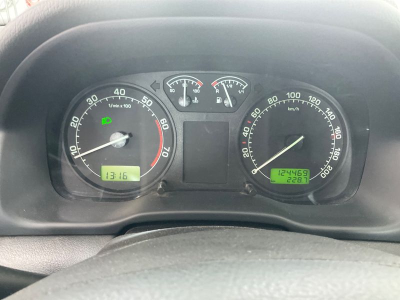Skoda Octavia 1.4 Tour 2010 – снимка 4