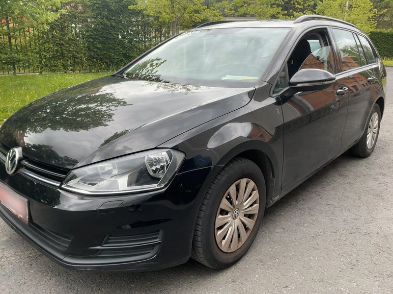 Volkswagen Golf VII 1.6 TDI Trendline BlueMotion Tech 2016 – снимка 2
