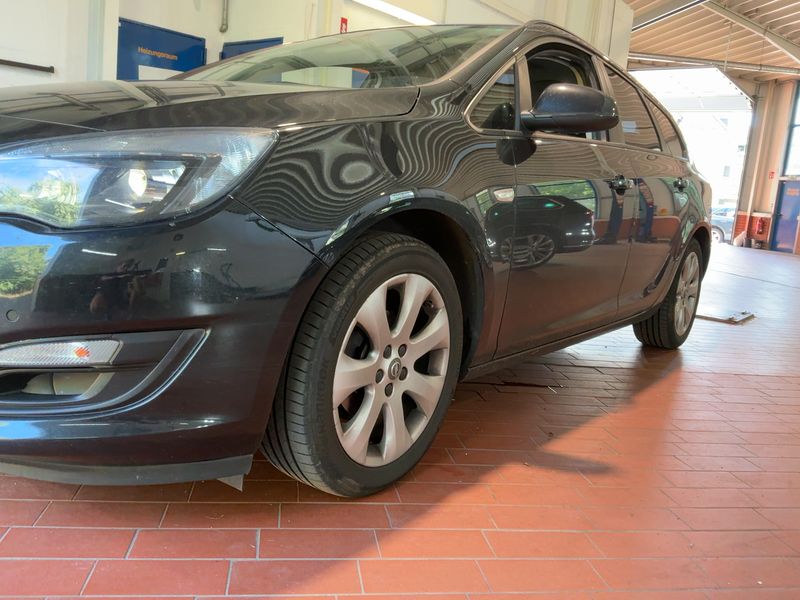 Opel Astra 1.4 Turbo Style 2015 – снимка 2