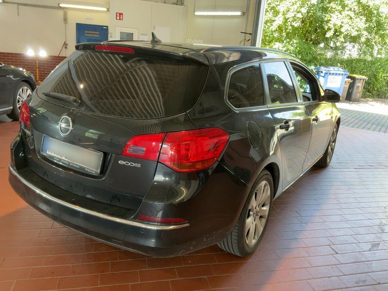 Opel Astra 1.4 Turbo Style 2015 – снимка 8